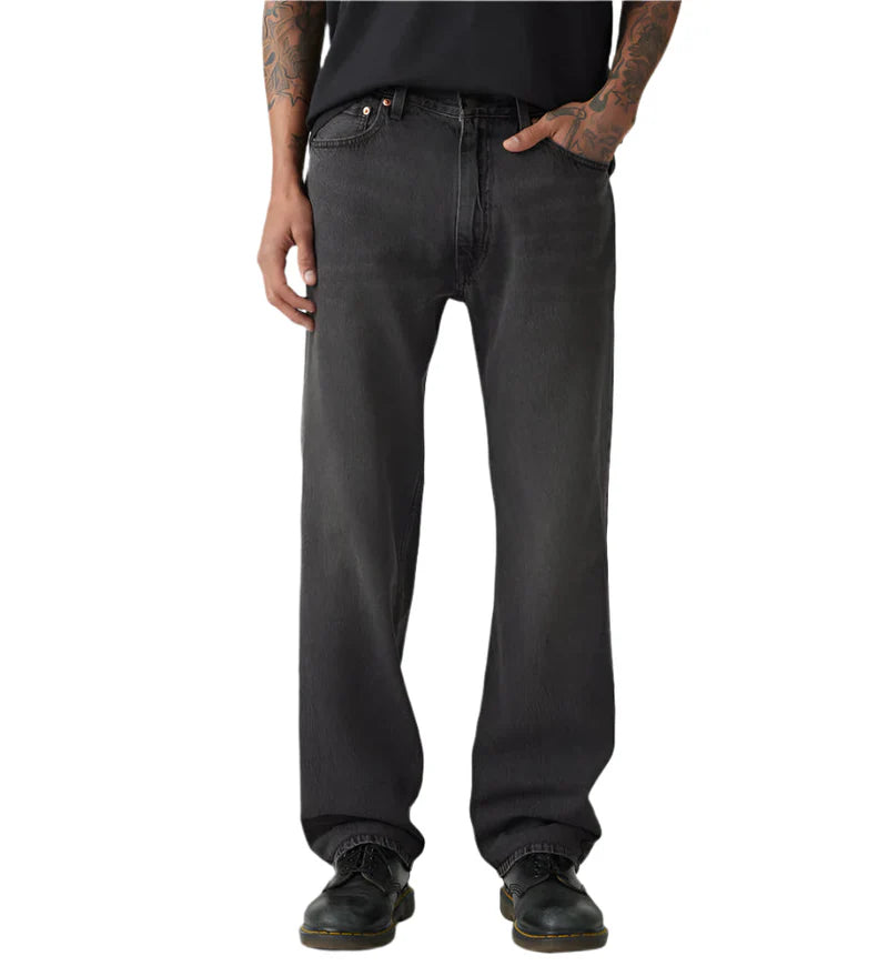 Close Up View of the Levi's 555 RELAXED STRAIGHT - Ltwt