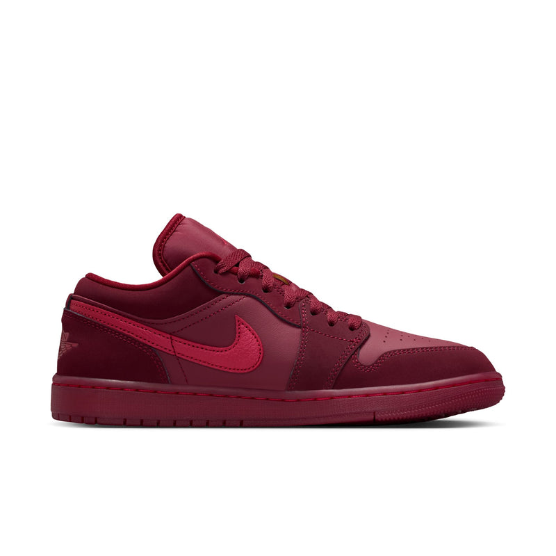 Air Jordan 1 Low SE (W)