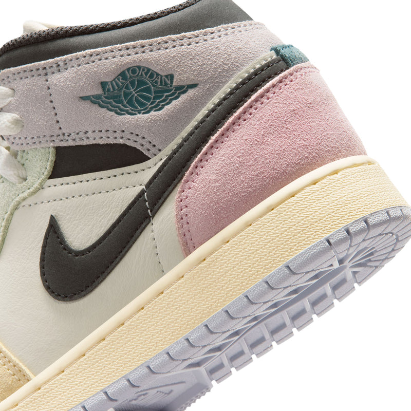 Air Jordan 1 Mid SE (GS)