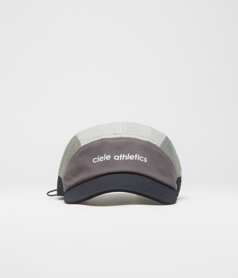 Ciele Field Iconic SL SC FST Cap in Whitaker