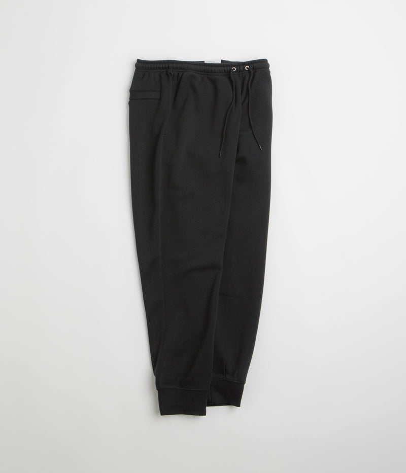Nike Club Joggers in Black and Black / White