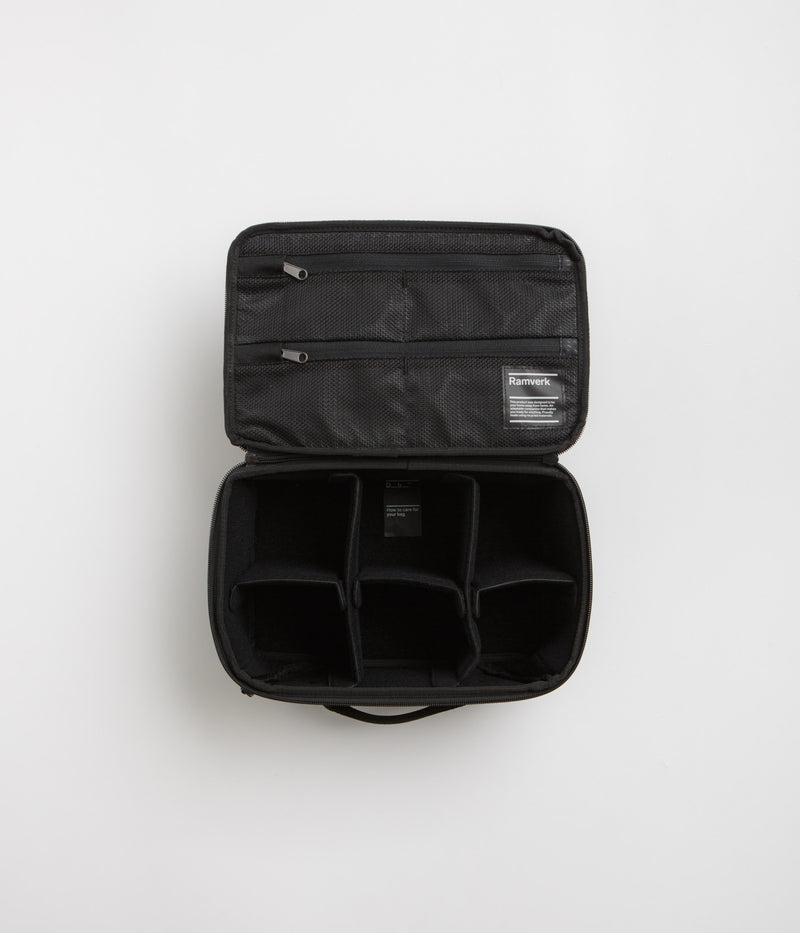 D_b_ Ramverk Small Camera Insert in Black Out