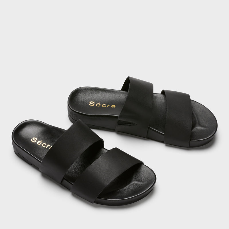 Sécra Daisy black leather slides