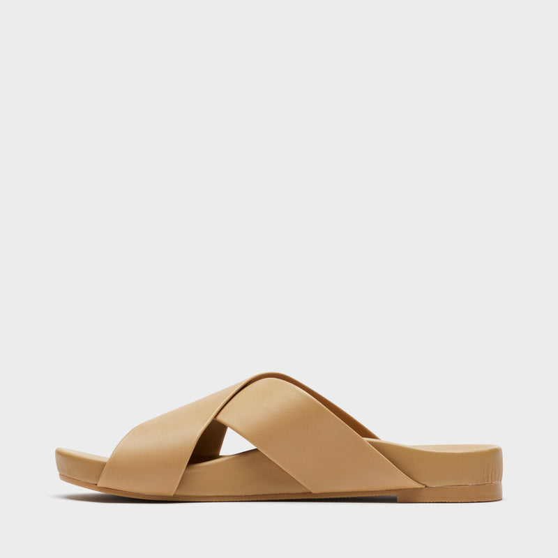 Sécra Halle tan leather slides