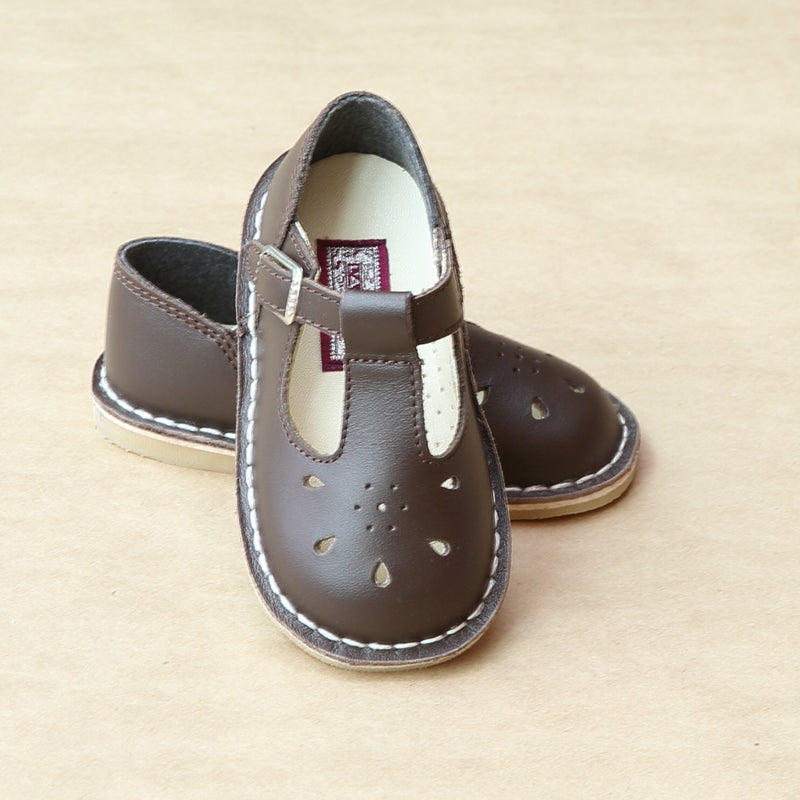 L'Amour Girls Classic Brown T-Strap Cut Out Mary Jane - Petitfoot.com
