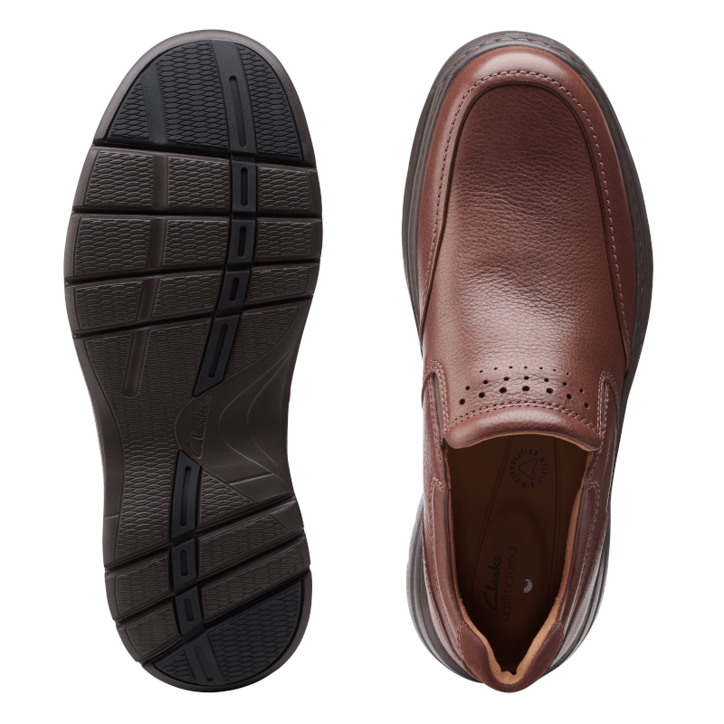 Men's Clarks Un Brawley Step - Mahogany Tumbled Leather