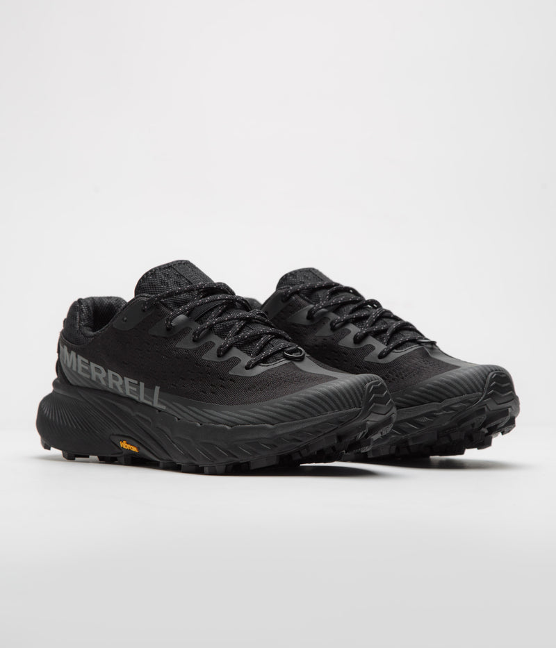 Merrell Agility Peak 5 Shoes in Black and Black