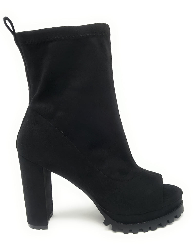 Monclair-21 - Liliana Lug Sole Platform Chunky Heel Ankle Booties - ShoeFad