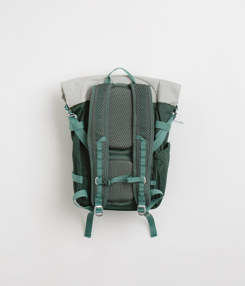 Nike ACG Aysen 32L Day Pack in Vintage Green and Light Iron Ore / White