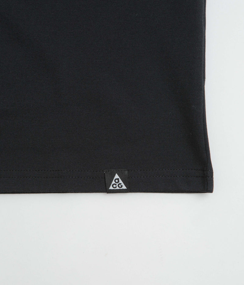 Nike ACG Guide T-Shirt in Black