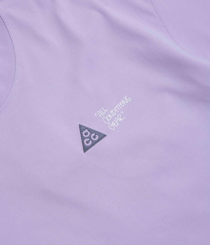 Nike ACG Guide T-Shirt in Hydrangeas