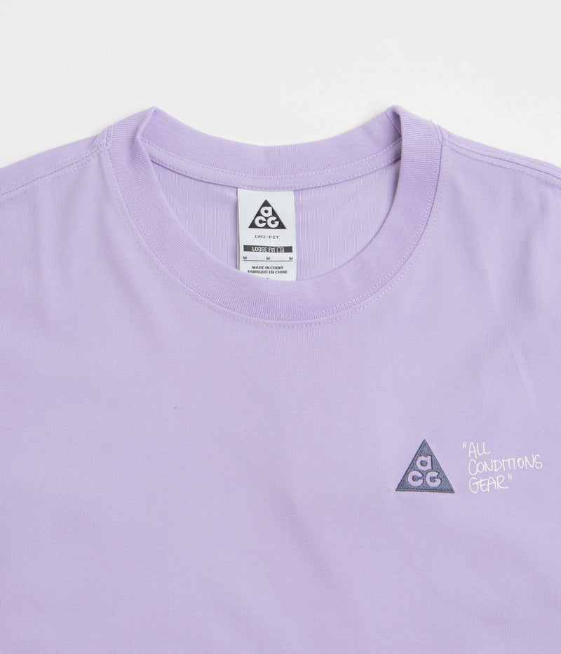 Nike ACG Guide T-Shirt in Hydrangeas