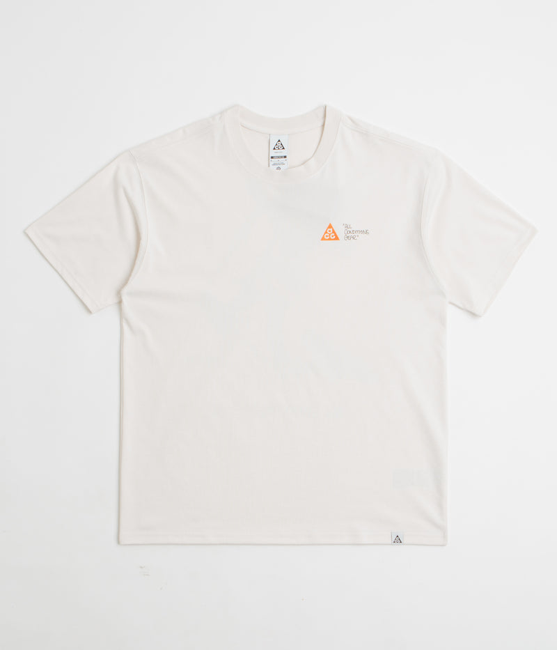 Nike ACG Guide T-Shirt in Phantom