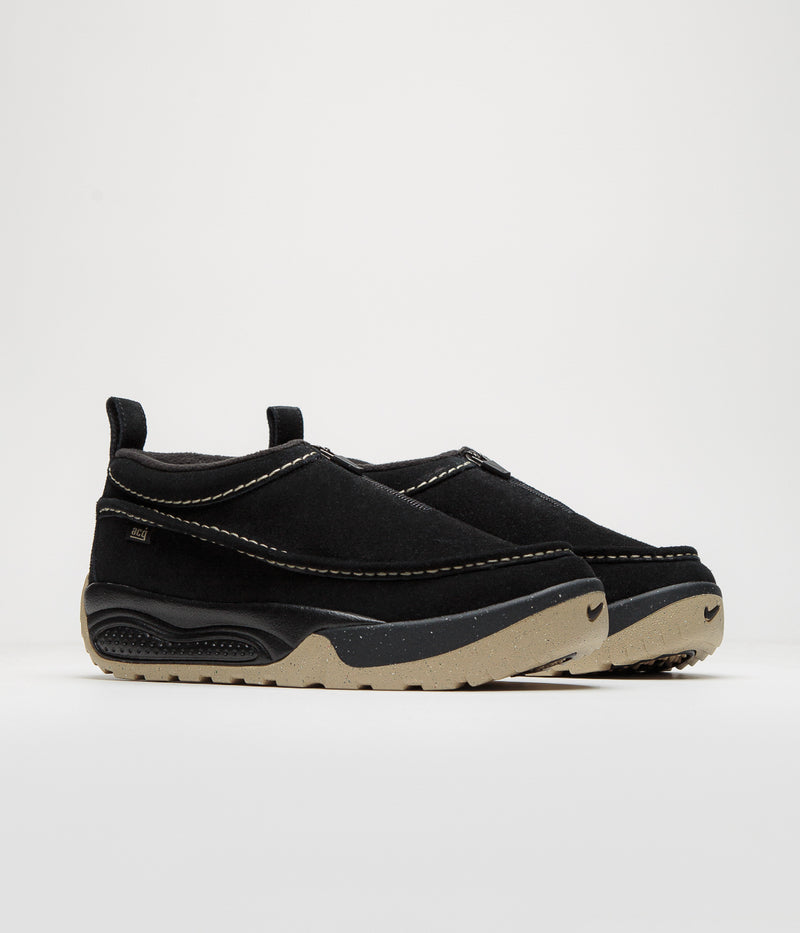 Nike ACG Izy Shoes in Black and Limestone and Black - Limestone