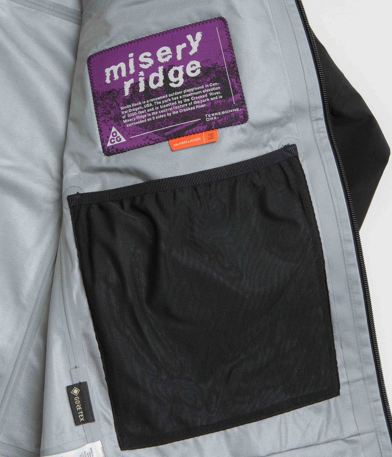 Nike ACG Misery Ridge Jacket in Black and Summit White