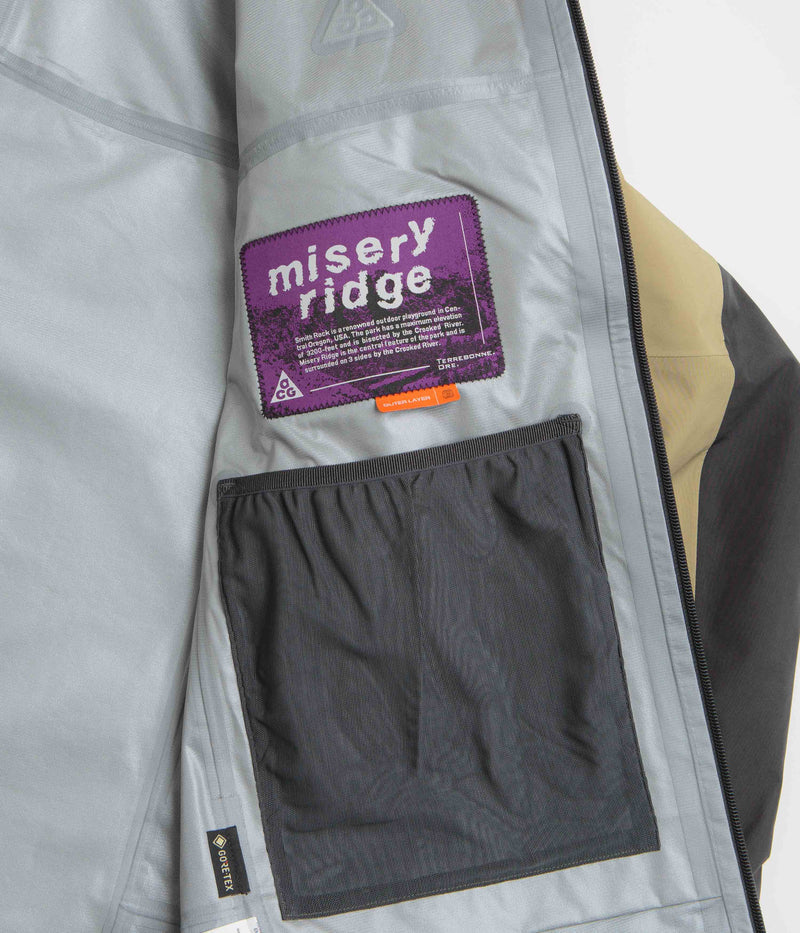 Nike ACG Misery Ridge Jacket in Parachute Beige and Anthracite / Summit White