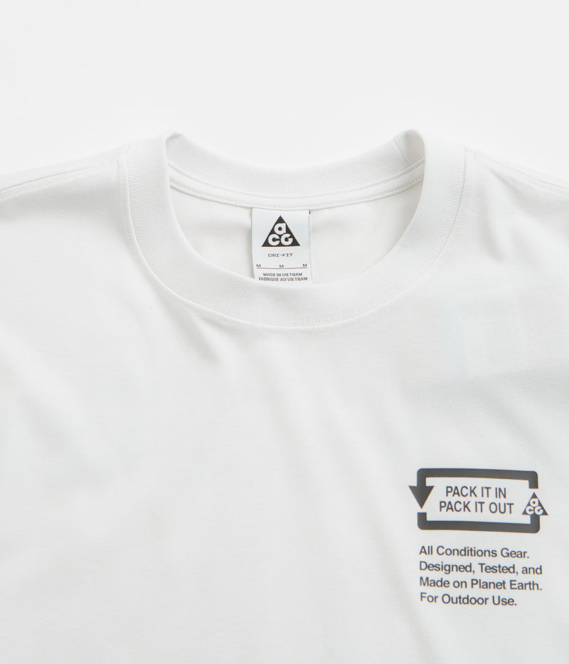 Nike ACG Pickinout T-Shirt in Summit White
