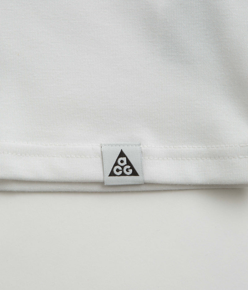Nike ACG Pickinout T-Shirt in Summit White