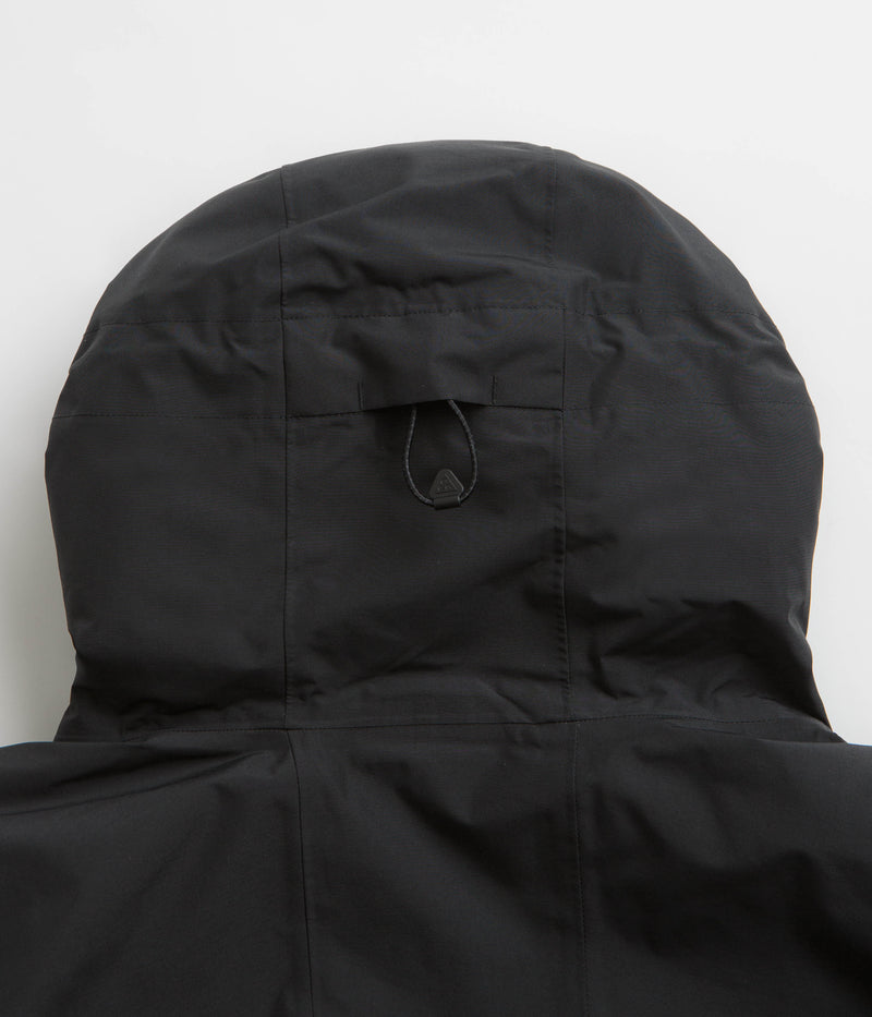 Nike ACG Skull Peak Jacket in Black and Anthracite / Black / Summit White