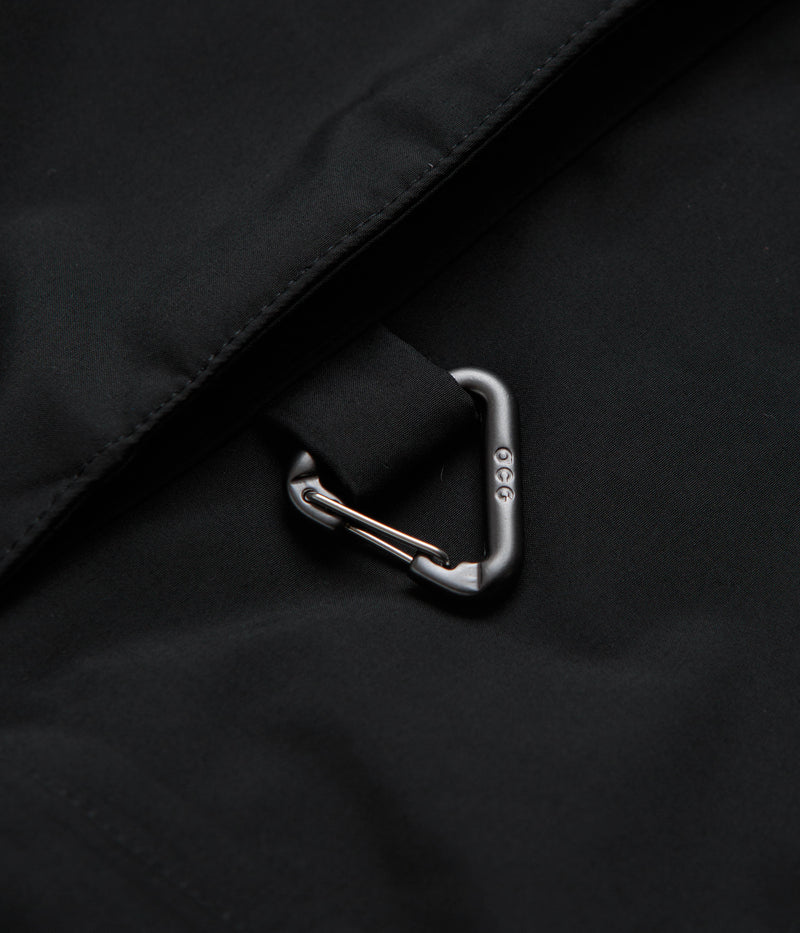 Nike ACG Skull Peak Jacket in Black and Anthracite / Black / Summit White