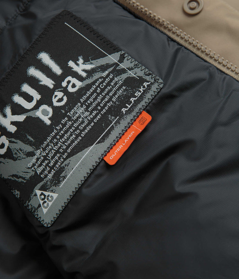 Nike ACG Skull Peak Jacket in Khaki and Anthracite / Black / Summit White