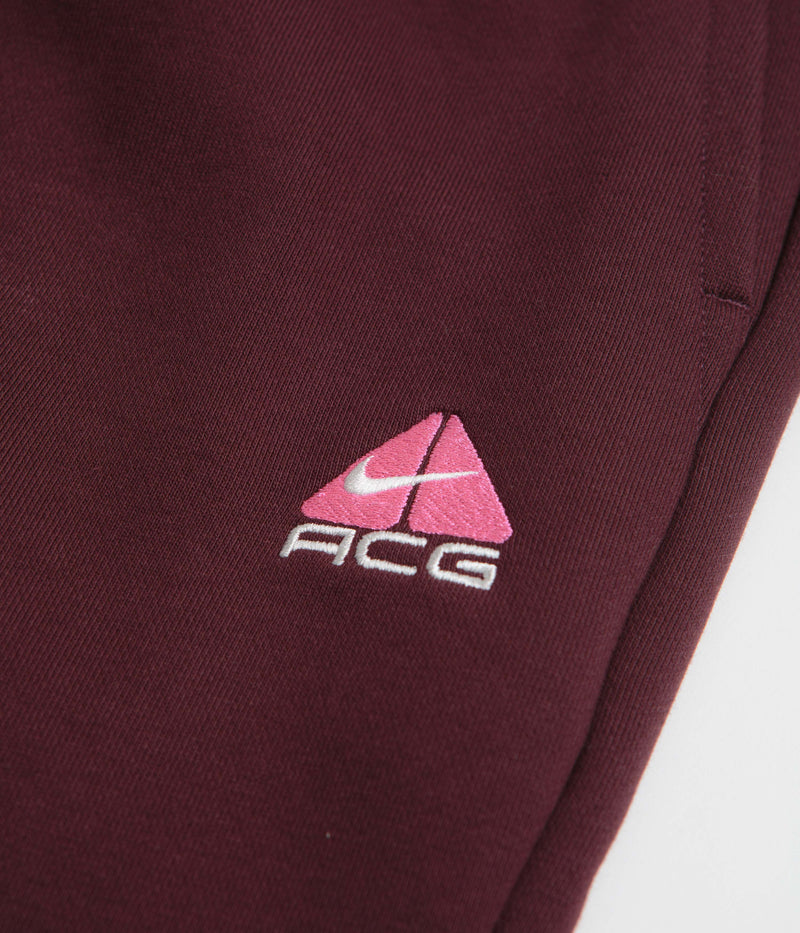 Nike ACG Tuff Fleece Lungs Pants in Burgundy Crush and Laser Fuchsia