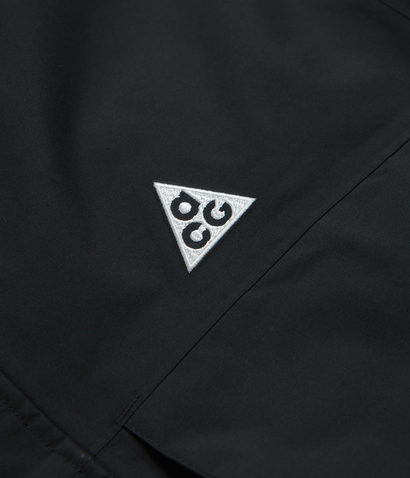 Nike ACG Womens Skull Peak Jacket in Black and Anthracite / Black / Summit White