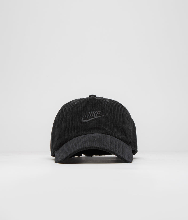 Nike Club Corduroy Cap in Black and Black