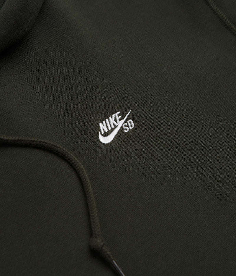 Nike SB Essential Small Logo Hoodie in Sequoia and White