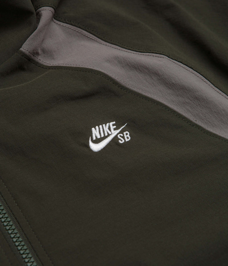 Nike SB Full Zip Woven Jacket in Sequoia and Cave Stone / White