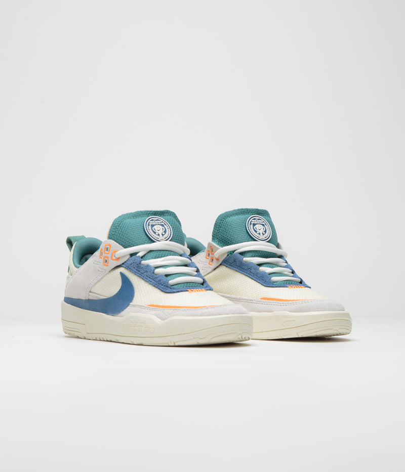 Nike SB Kids Day One Shoes in Sail and Court Blue and Coconut Milk - Photon Dust
