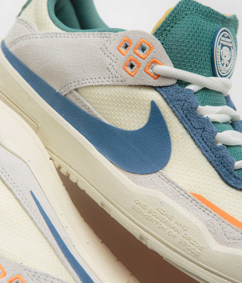 Nike SB Kids Day One Shoes in Sail and Court Blue and Coconut Milk - Photon Dust
