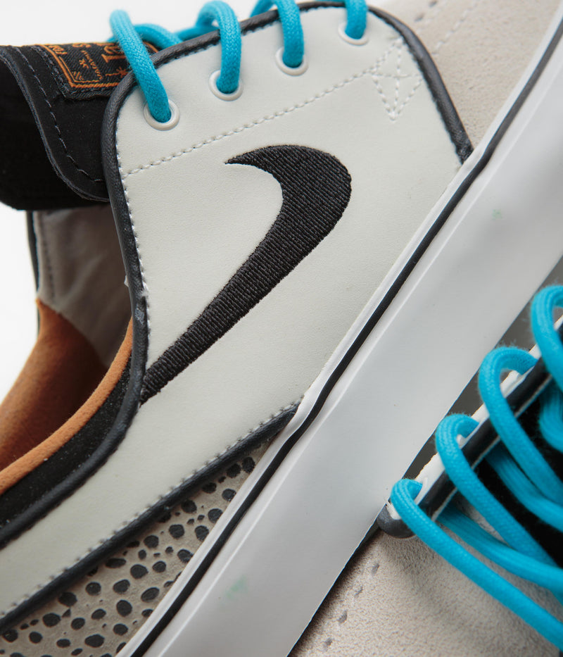Nike SB Kids Janoski Electric Shoes in Phantom and Black and Black - Monarch