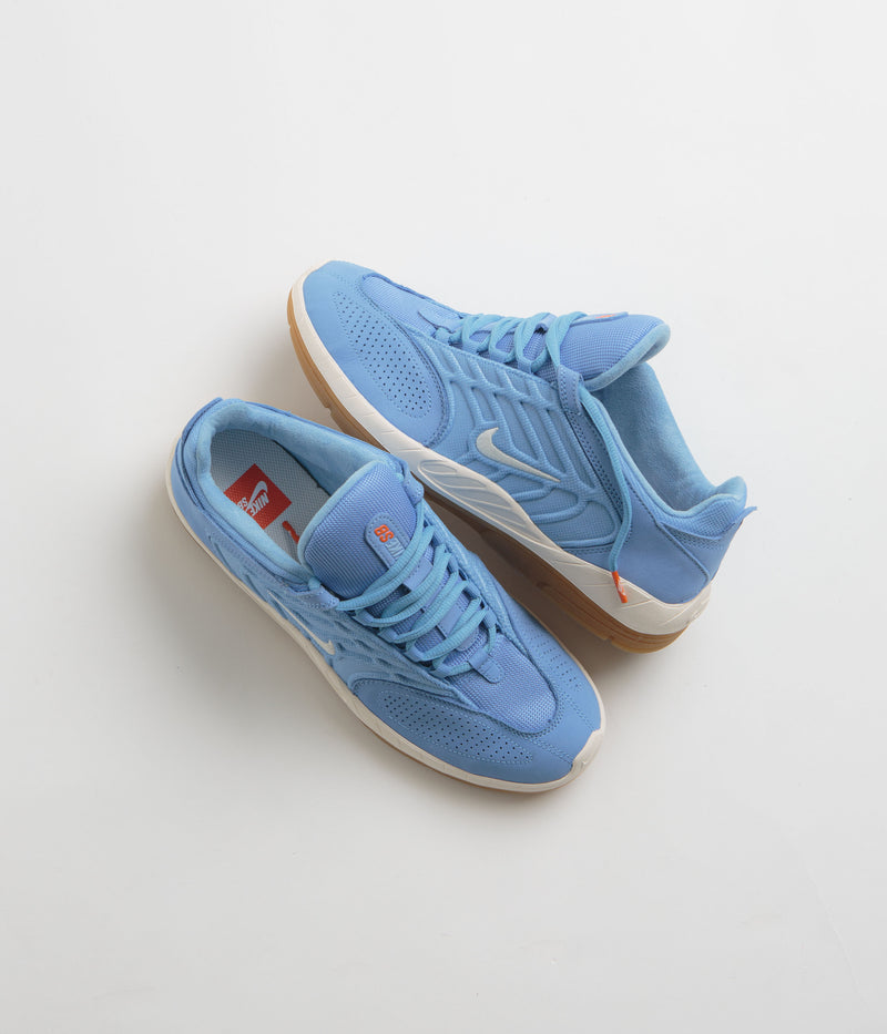Nike SB Orange Label Vertebrae Shoes in University Blue and Sail and University Blue