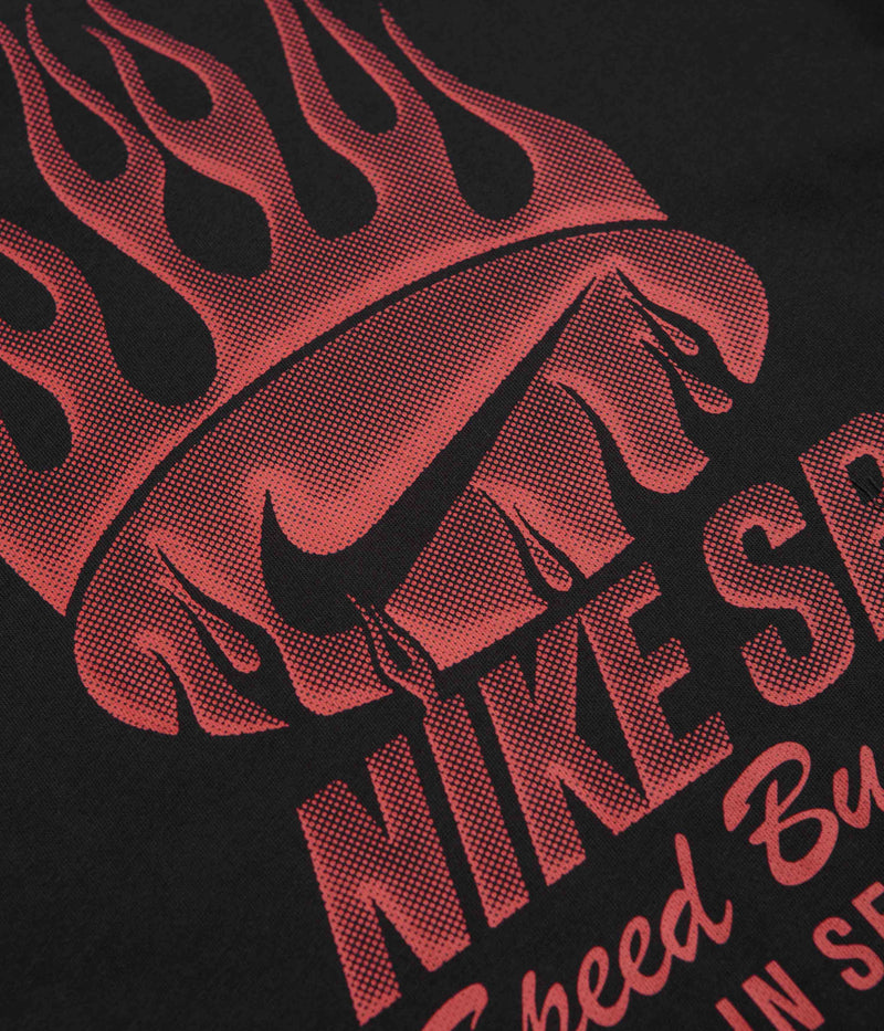 Nike SB Tow T-Shirt in Black