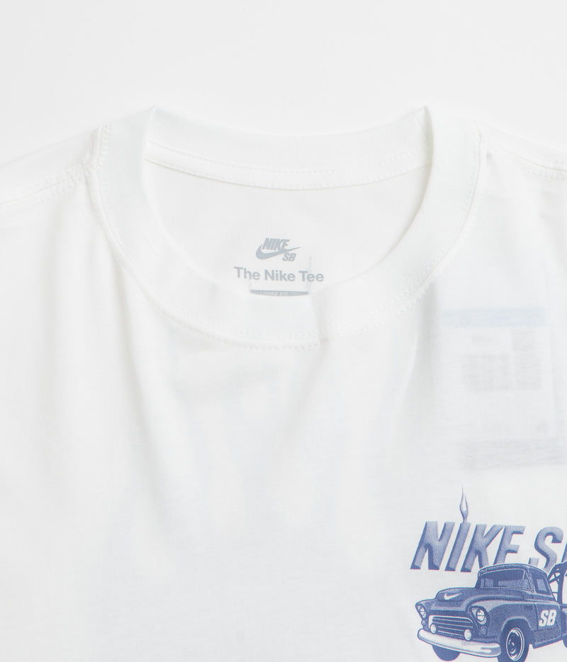 Nike SB Tow T-Shirt in White