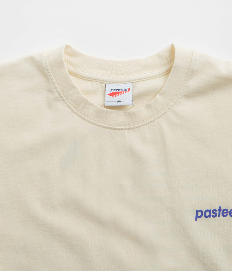 Pasteelo Rise T-Shirt in Cream