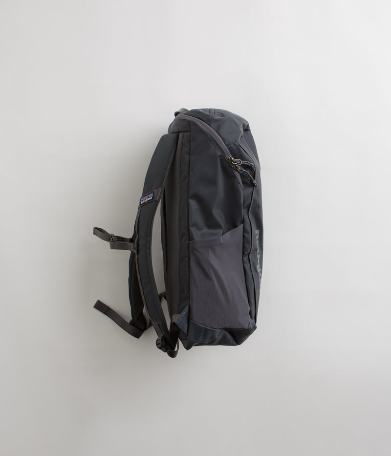 Patagonia Black Hole Backpack 25L in Smolder Blue