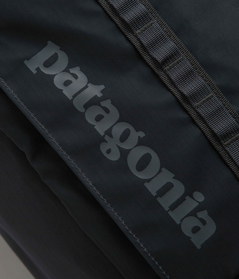 Patagonia Black Hole Backpack 25L in Smolder Blue