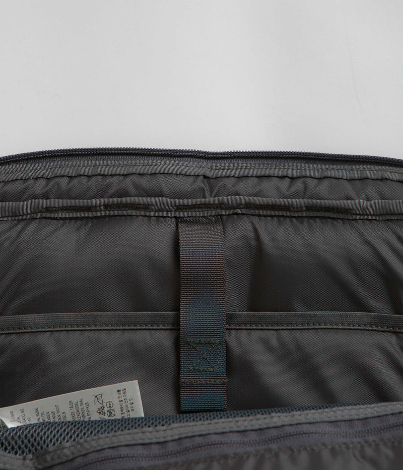 Patagonia Black Hole Backpack 25L in Smolder Blue