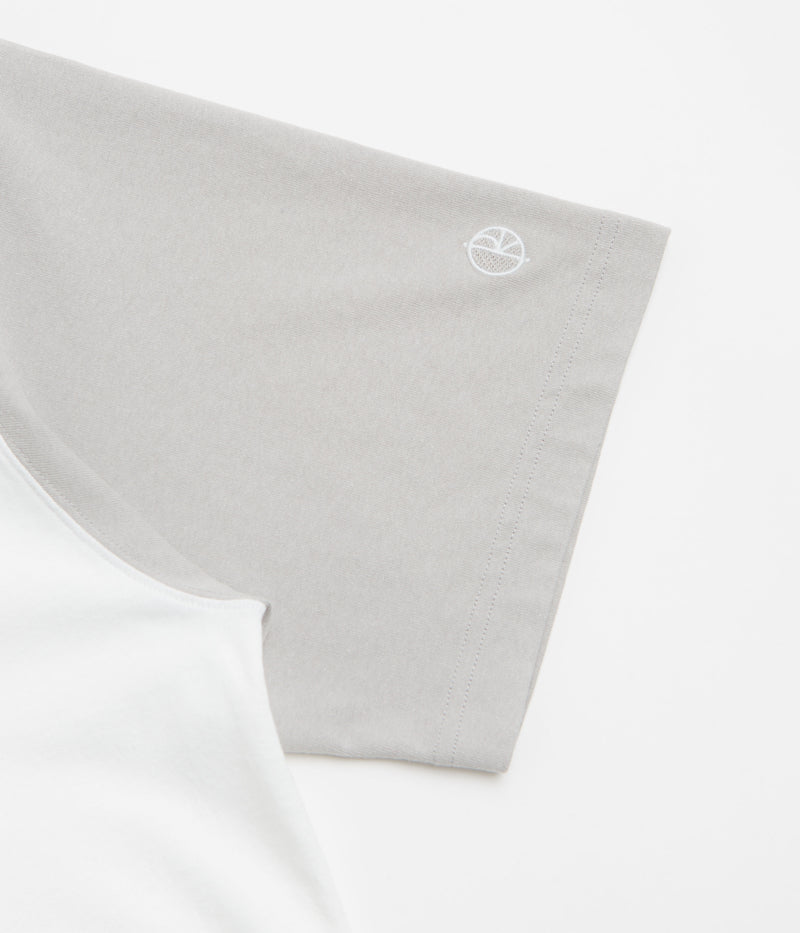 Polar Doe T-Shirt in Silver and White