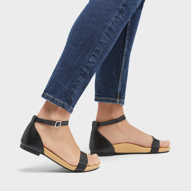 secra arch support sandals black model view