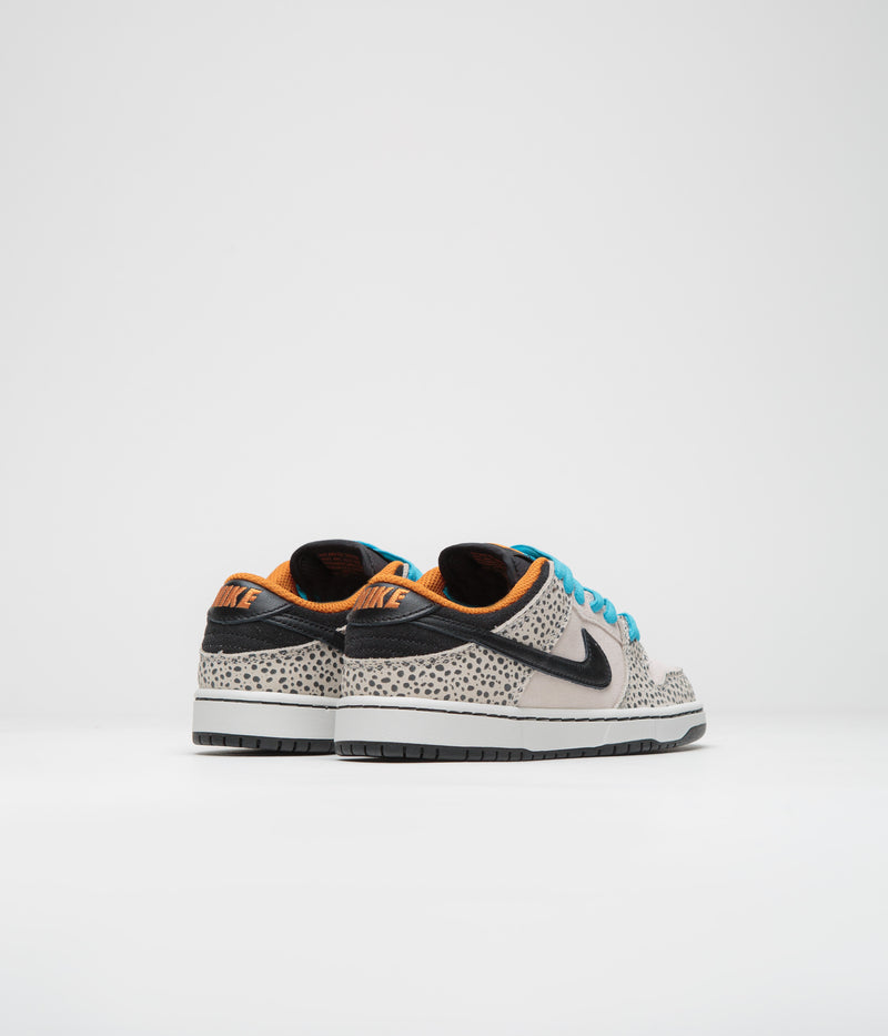 Nike SB Dunk Low Pro Electric (Preschool) Shoes in Phantom and Black and Black - Monarch