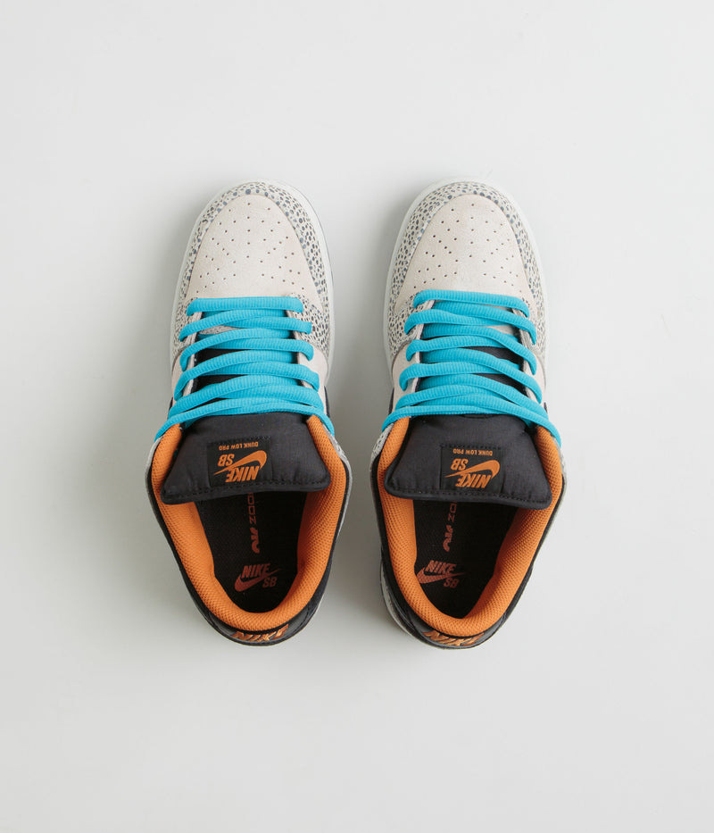Nike SB Dunk Low Pro Electric Shoes in Phantom and Black and Black - Monarch