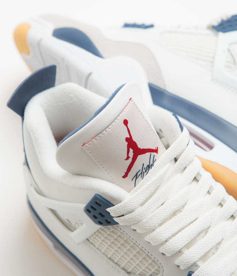 Nike SB x Air Jordan 4 Shoes in Summit White and White and Navy - Neutral Grey