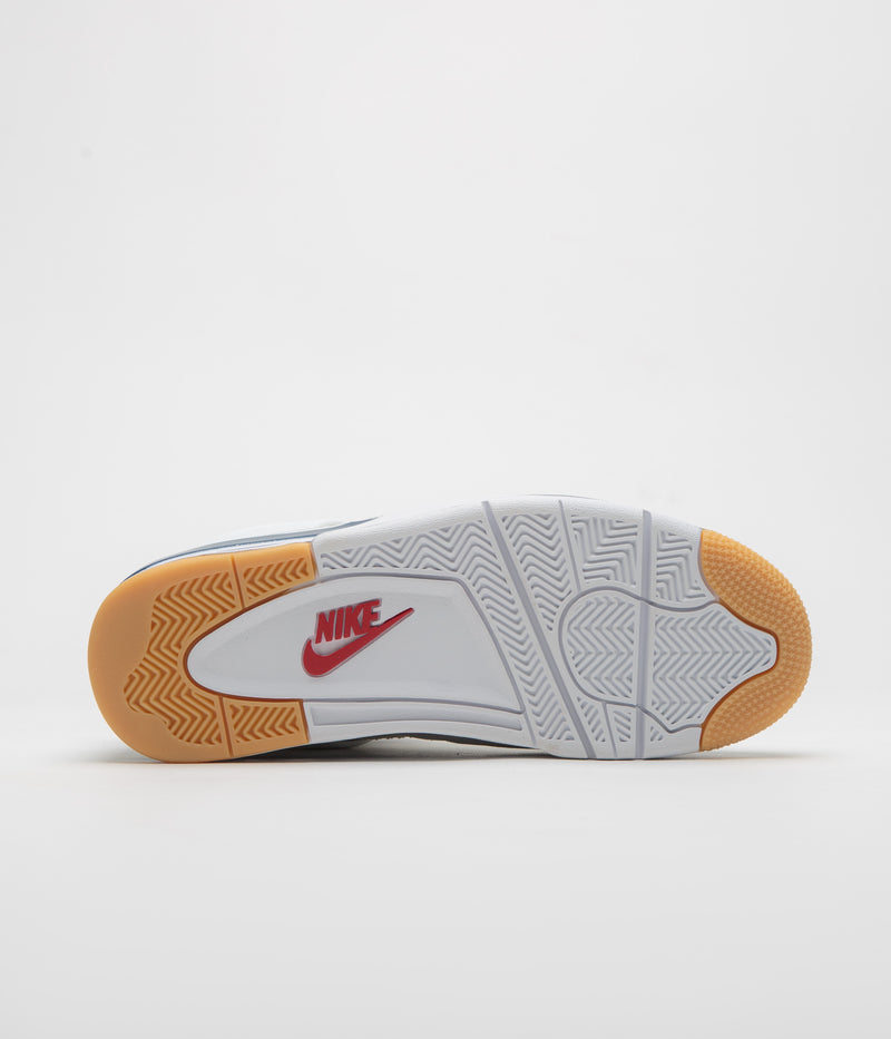 Nike SB x Air Jordan 4 Shoes in Summit White and White and Navy - Neutral Grey