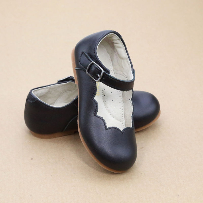 L'Amour Toddler Girls Sonia Classic Scalloped Leather Black Flat