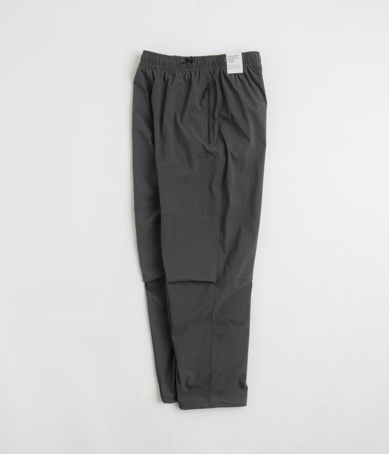 Nike Tech Woven Pants in Anthracite