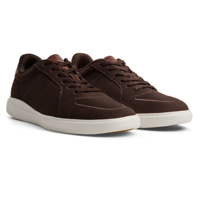The Drift in Chestnut knit 3/4 View