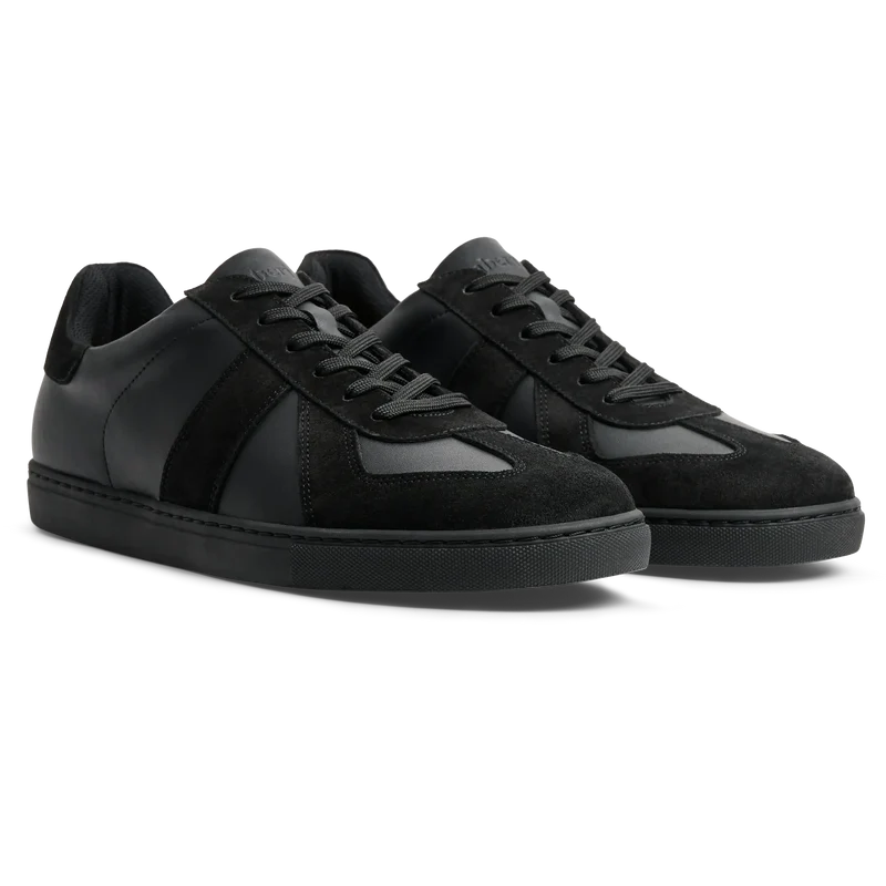 The GAT in Obsidian full grain leather & suede 3/4 view